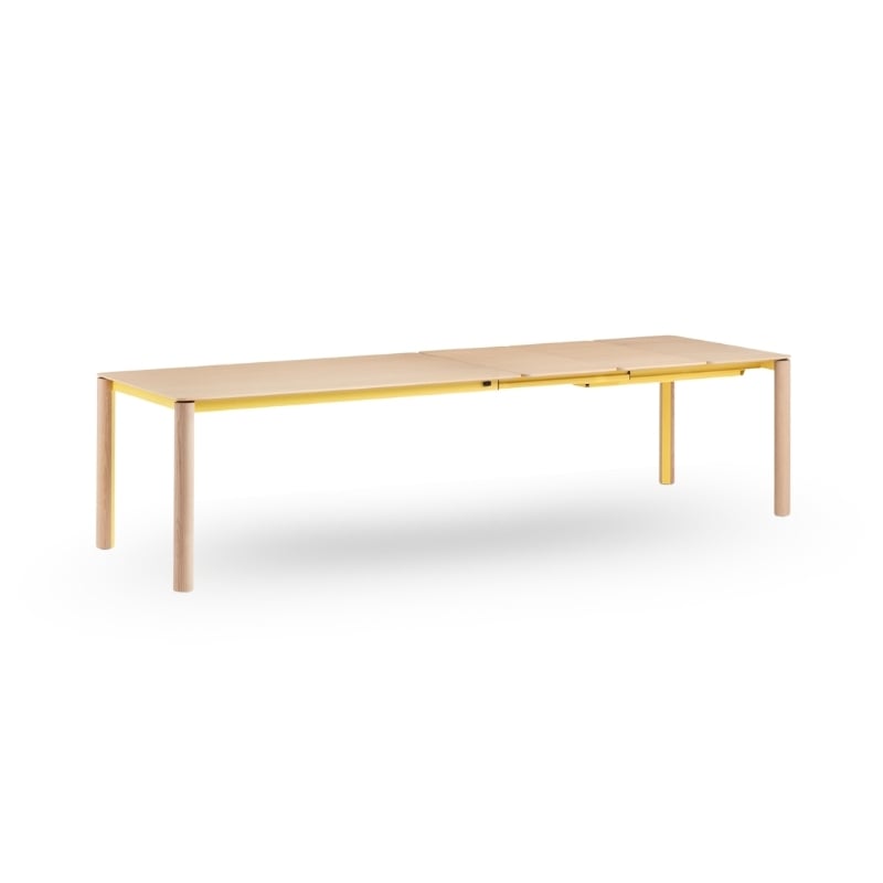 Extendable Woody dining table with wooden top