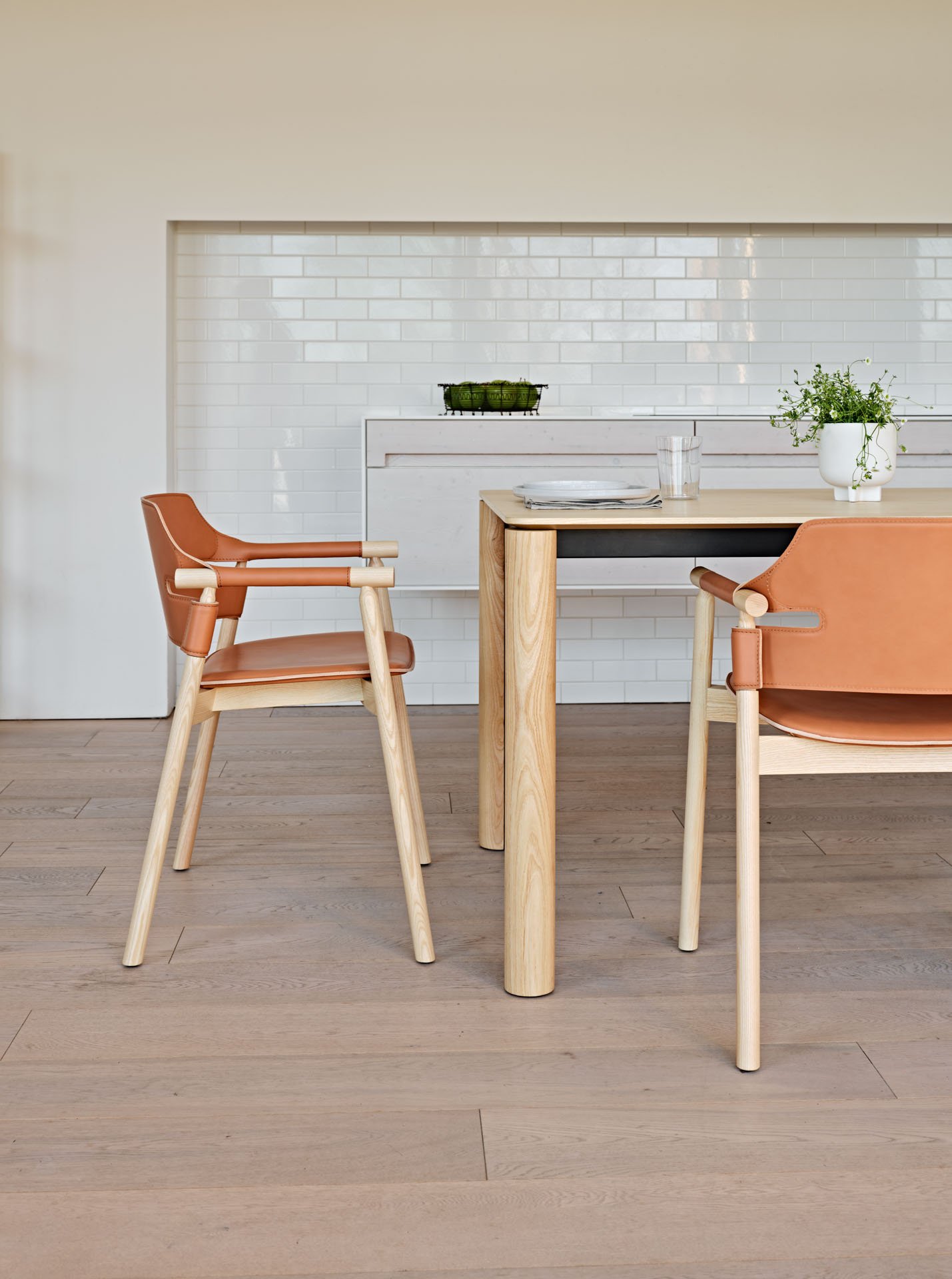 suite armchair in orange hide