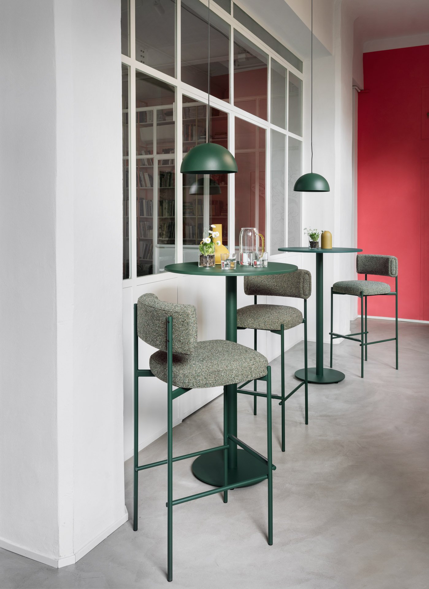 MIDJ_Smart_bistrot_table_Amelie_stool
