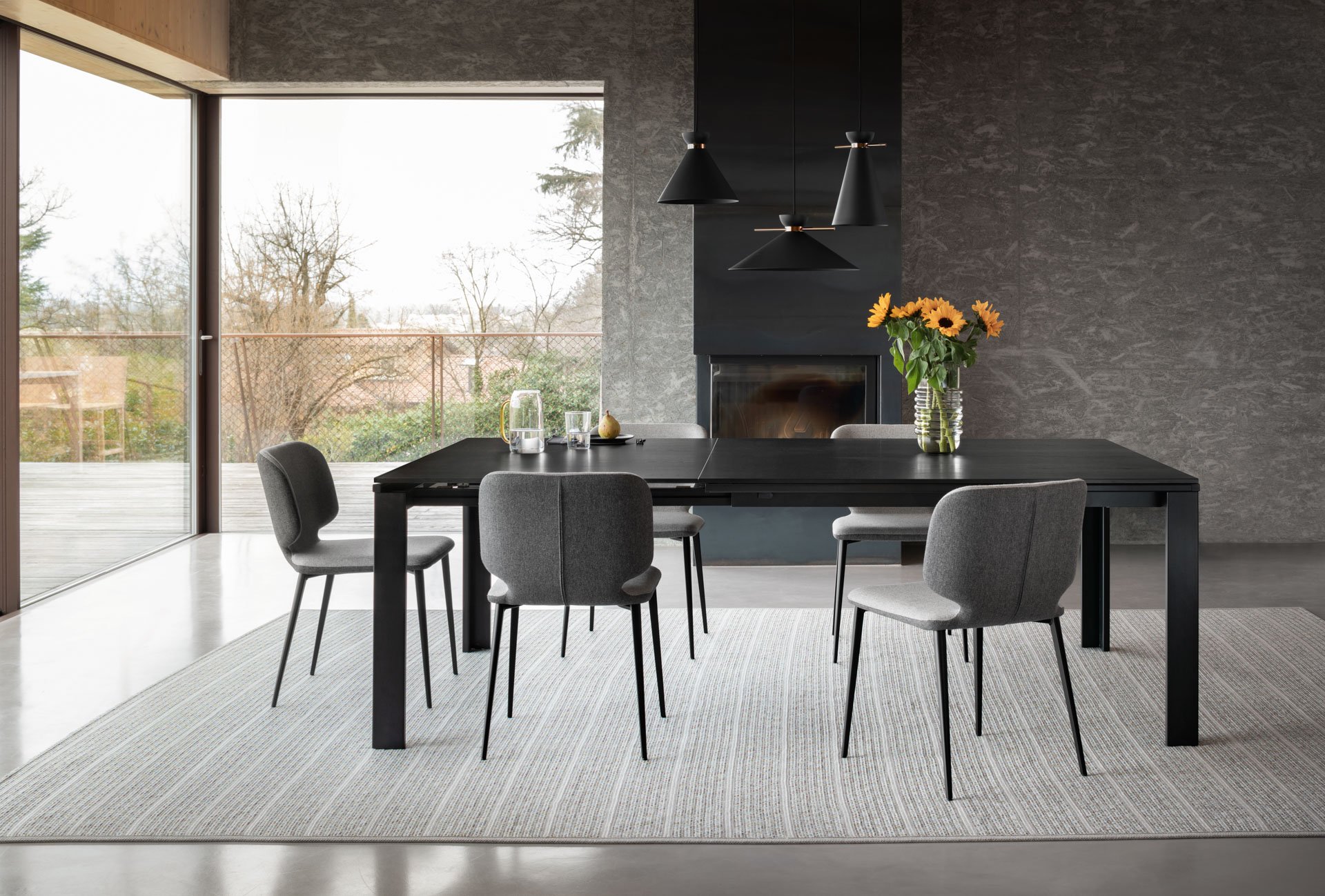 MIDJ_Marcopolo_table_Wrap_chair.jpeg