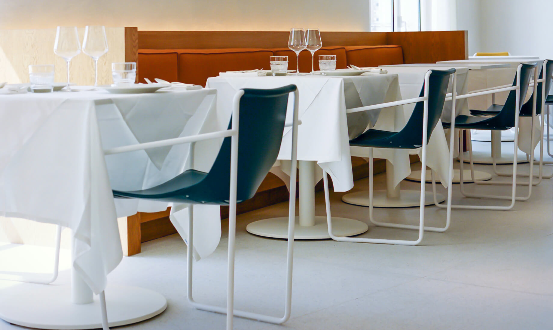 Mobilier de restaurant design L'Arbre 