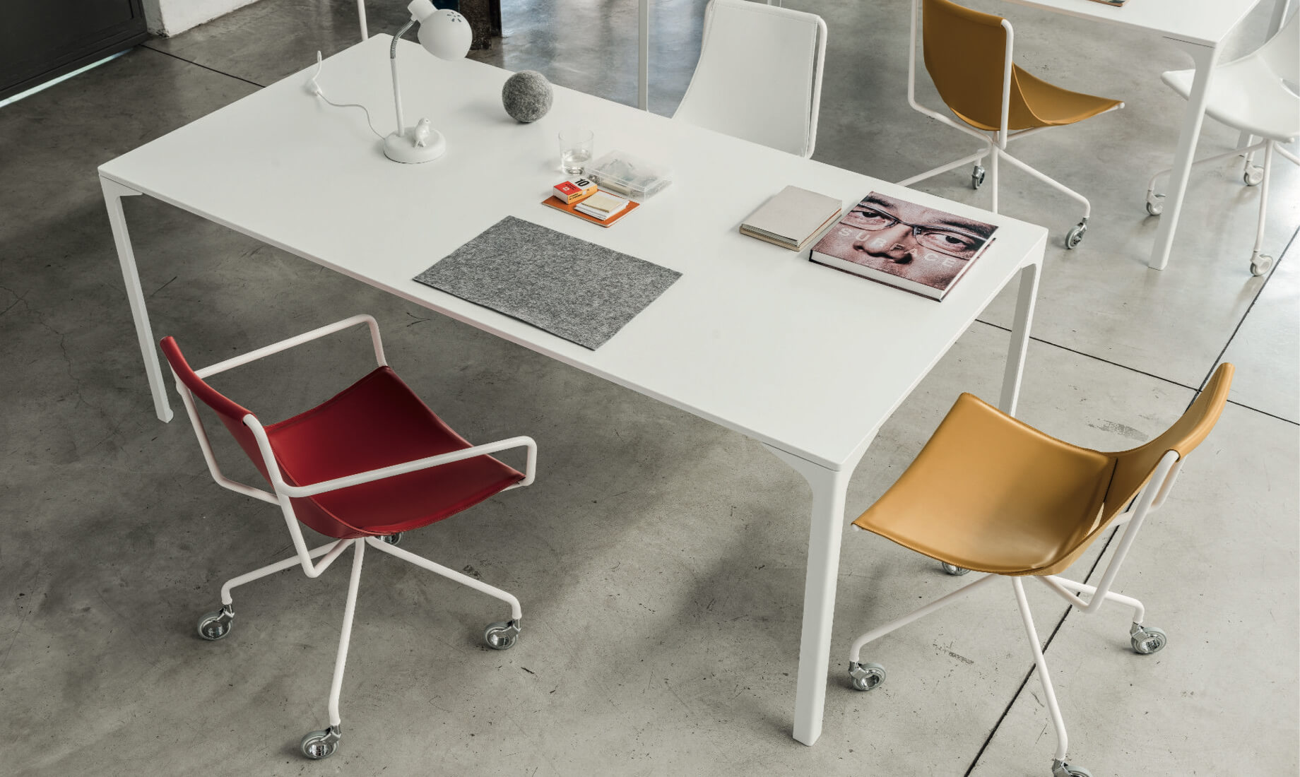 Armando table, design Balutto Associati.