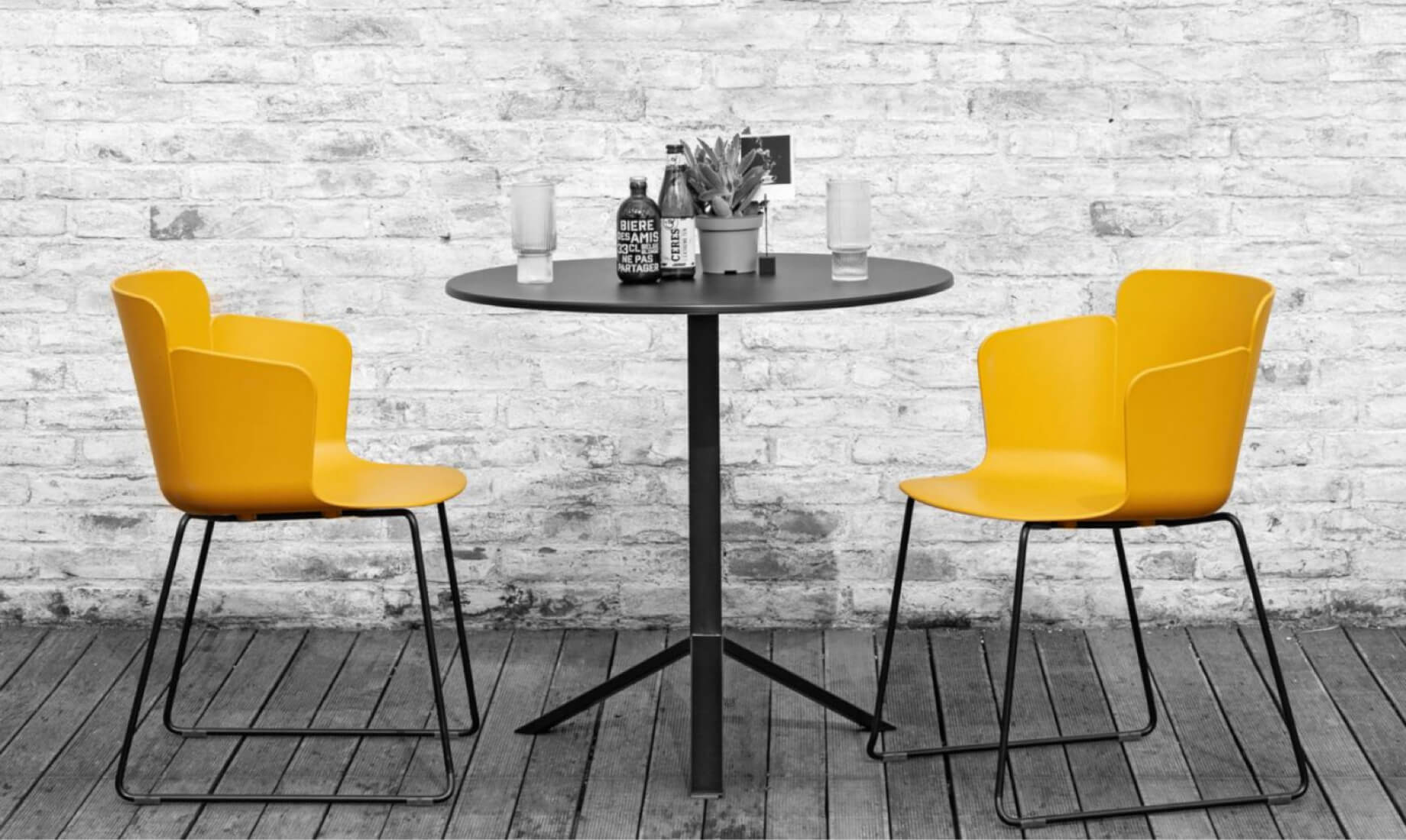 Calla armchairs, design Fabrizio Batoni.