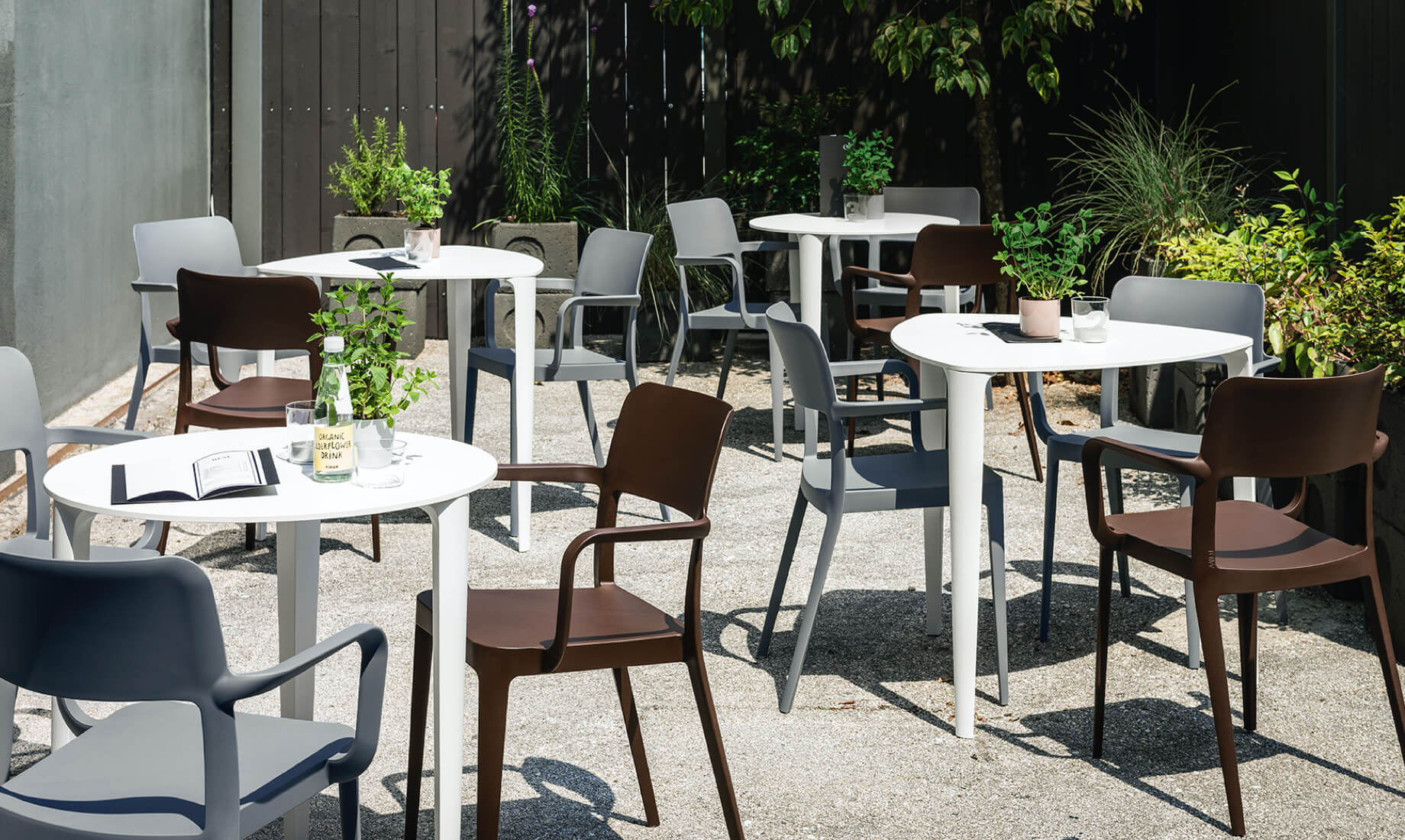 Midj - Bistro Tables