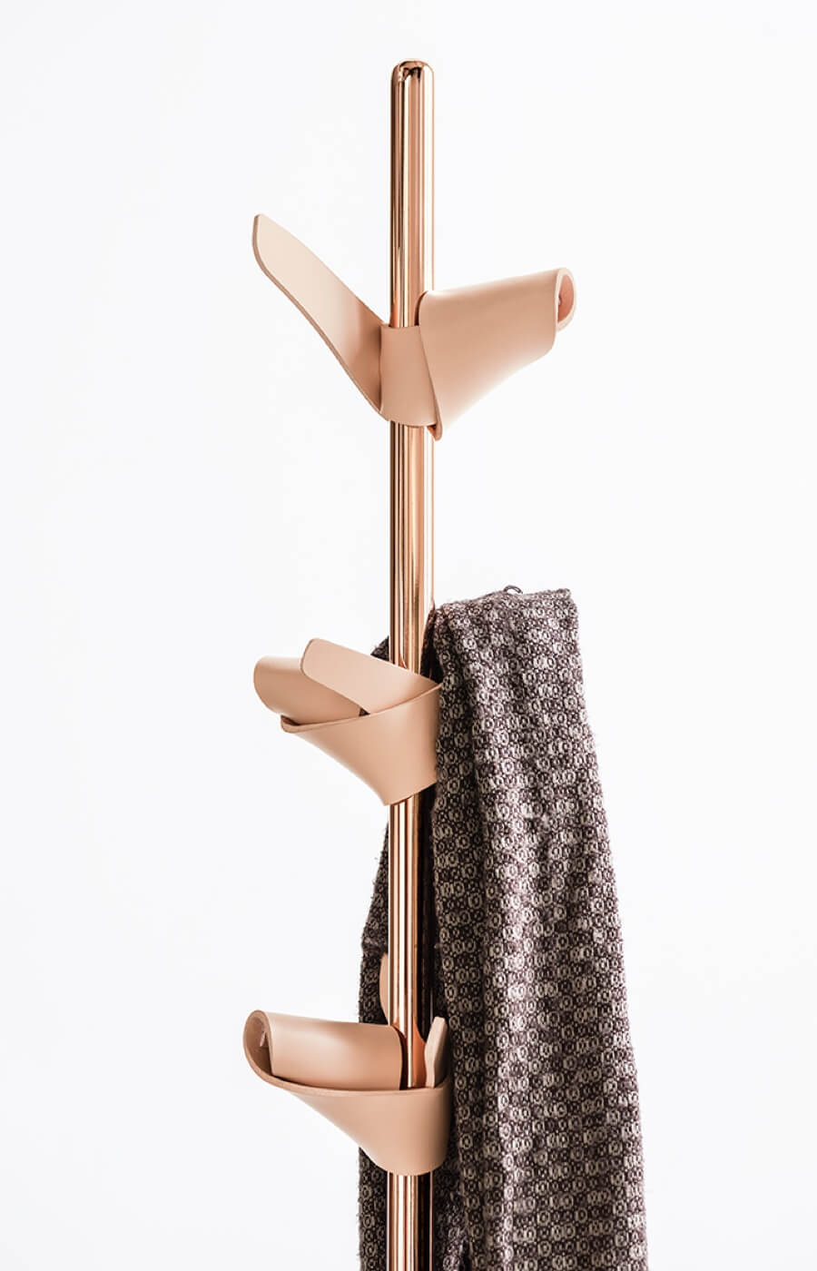 Apelle Tree coat rack, design Beatriz Sempere