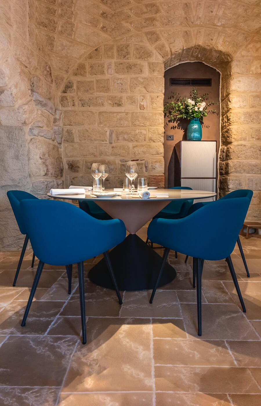 Mobilier de restaurant design Quintessenza