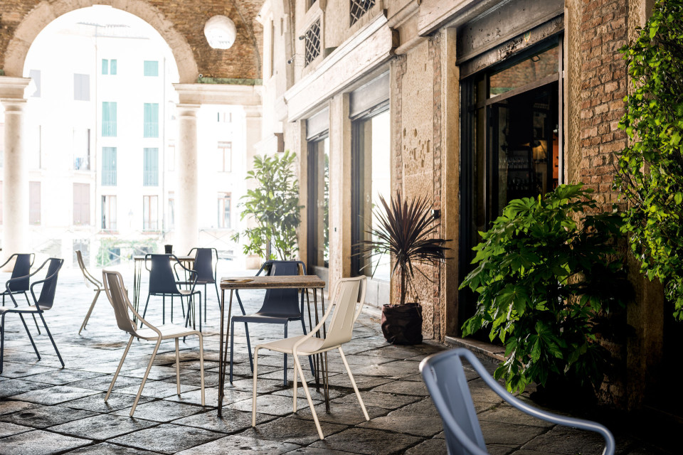 Ola design collection MIDJ