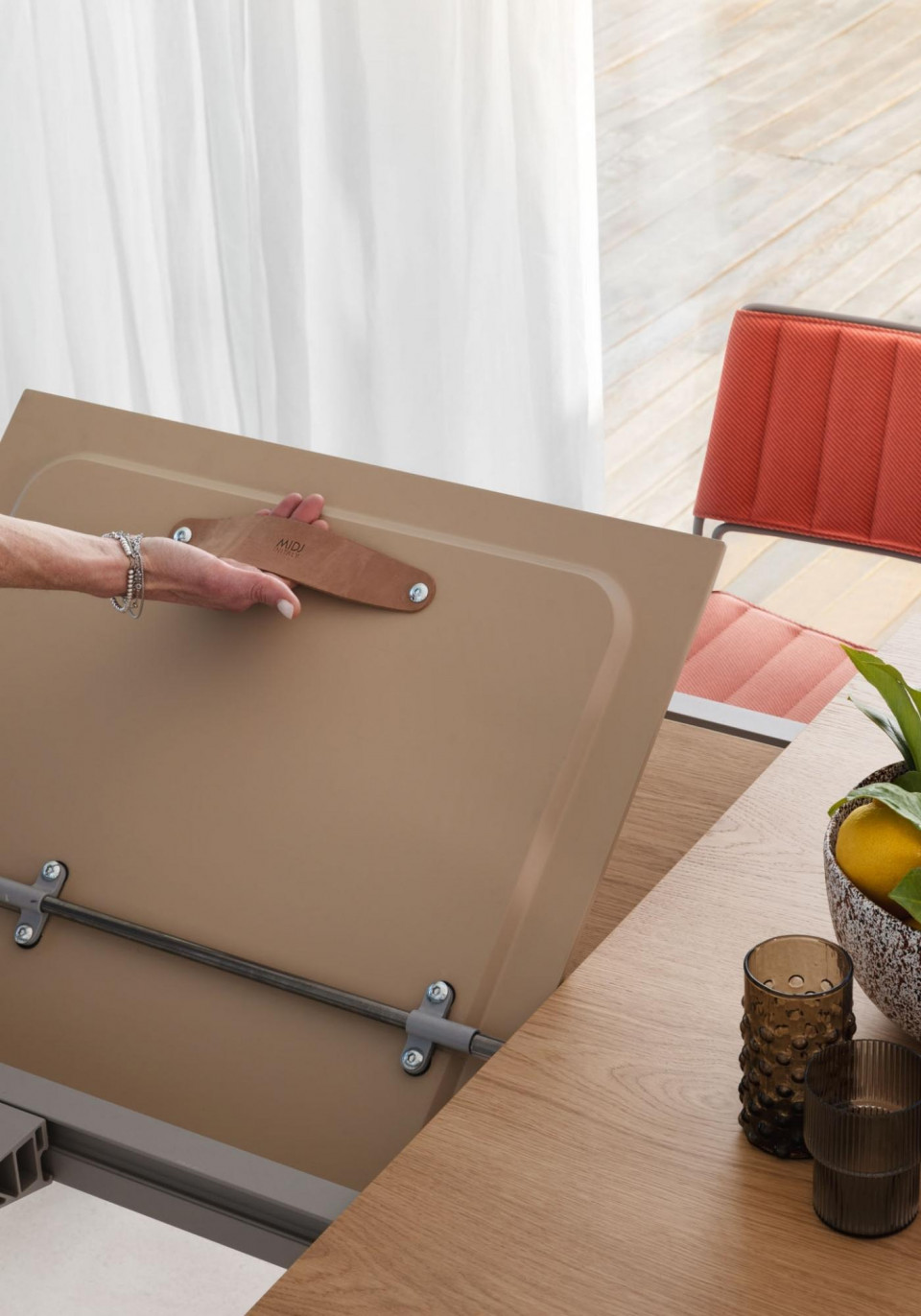 Akashi table collection by MIDJ design Paolo Vernier