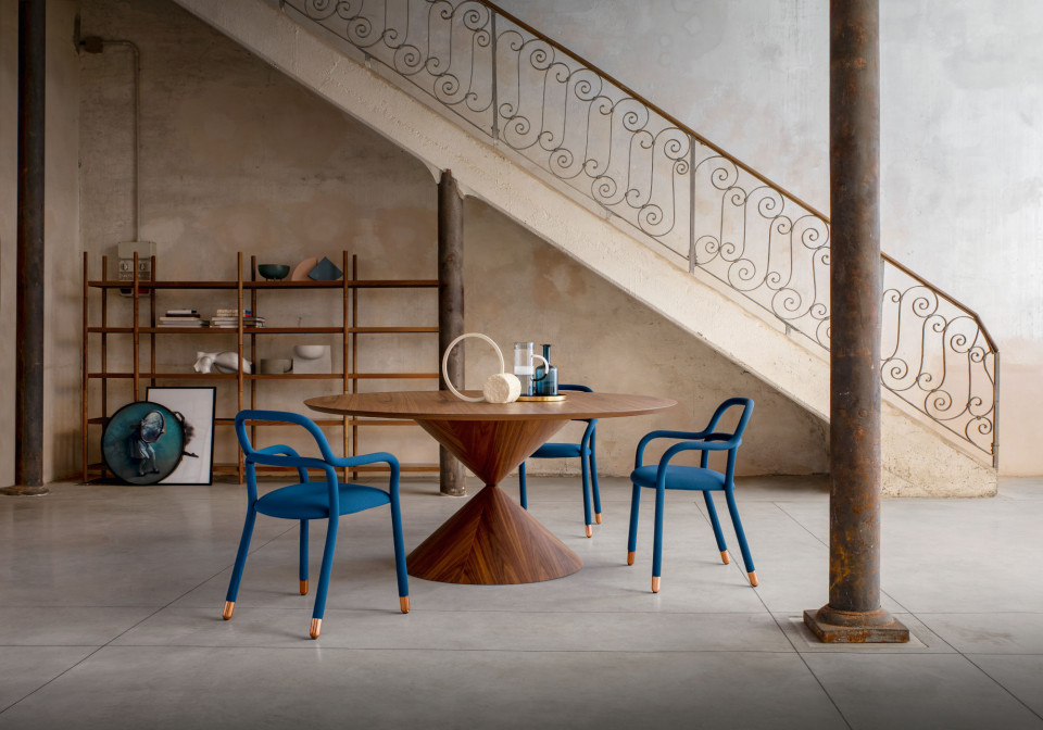 Clessidra table by Midj design Paolo Vernier
