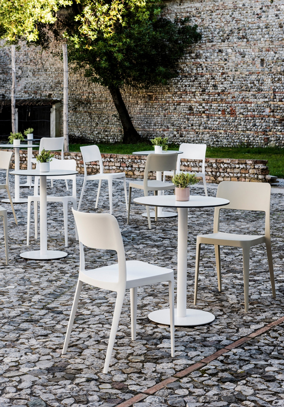 Collezione Smart basamenti bistrot di Midj