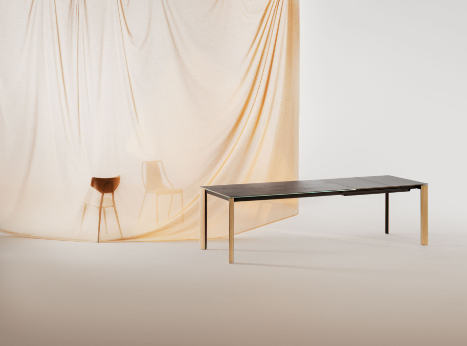 Blade table by MIDJ