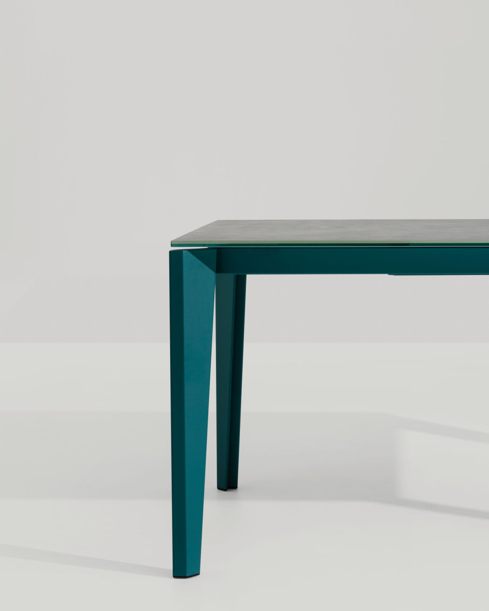 Diamante table by MIDJ