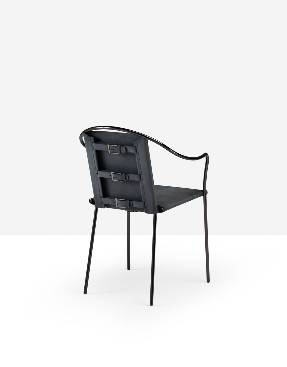 rem armchair midj