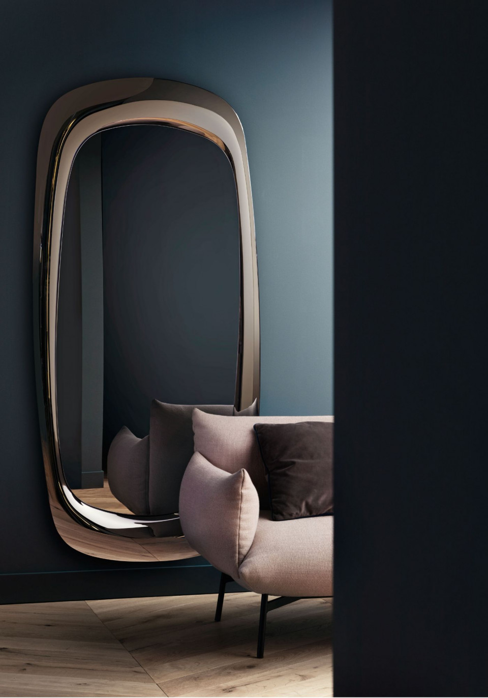 Specchio Bold H200 di Midj design Andrea Lucatello