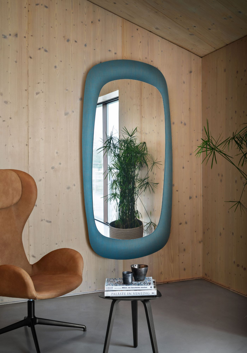 Bold H200 mirror by Midj designed Andrea Lucatello