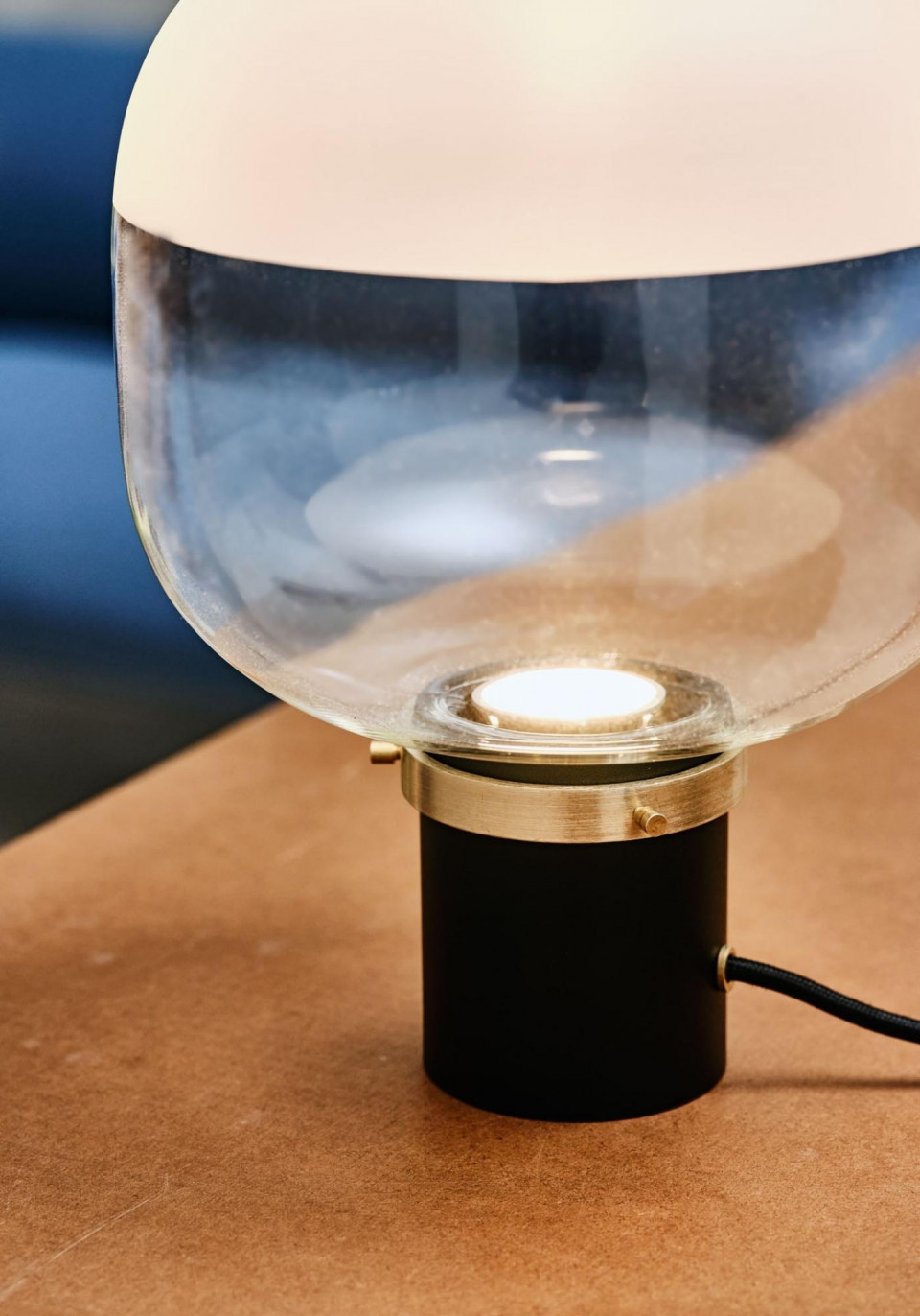 Ghost lampada da tavolo in vetro trasparente