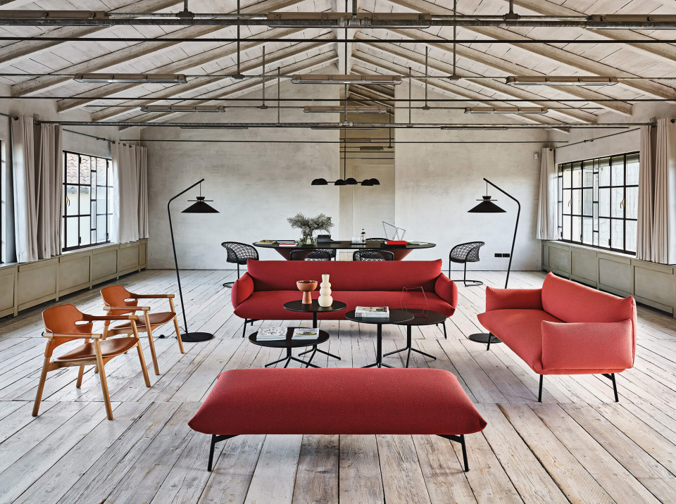 Three-seats Area sofa in red fabric