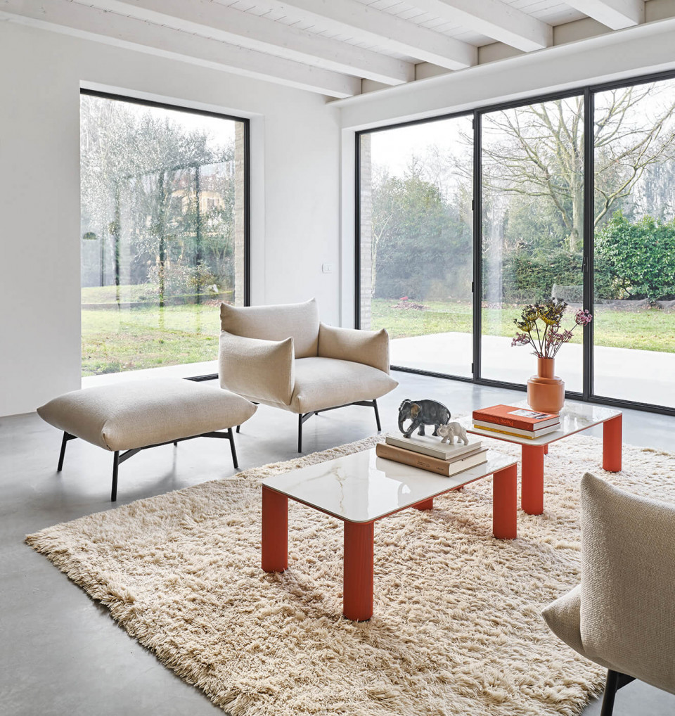 Area armchair in white fabric