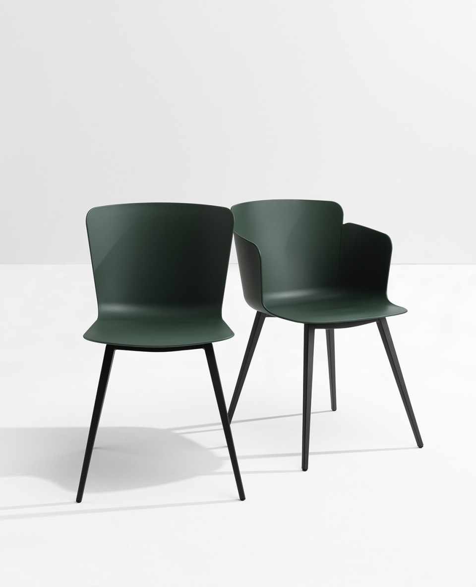 Calla chair with armrests in dark green polypropylene