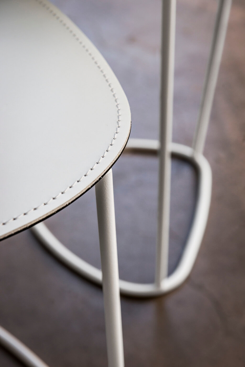 Detail of the hide top of the Guapa coffee table