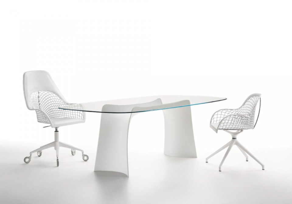 Guapa swivel office chair with white hide seat and white metal base