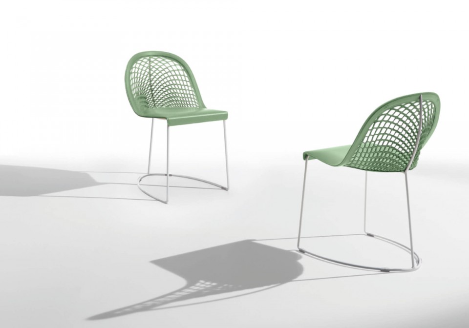 Guapa chair with metal frame and green leather seat