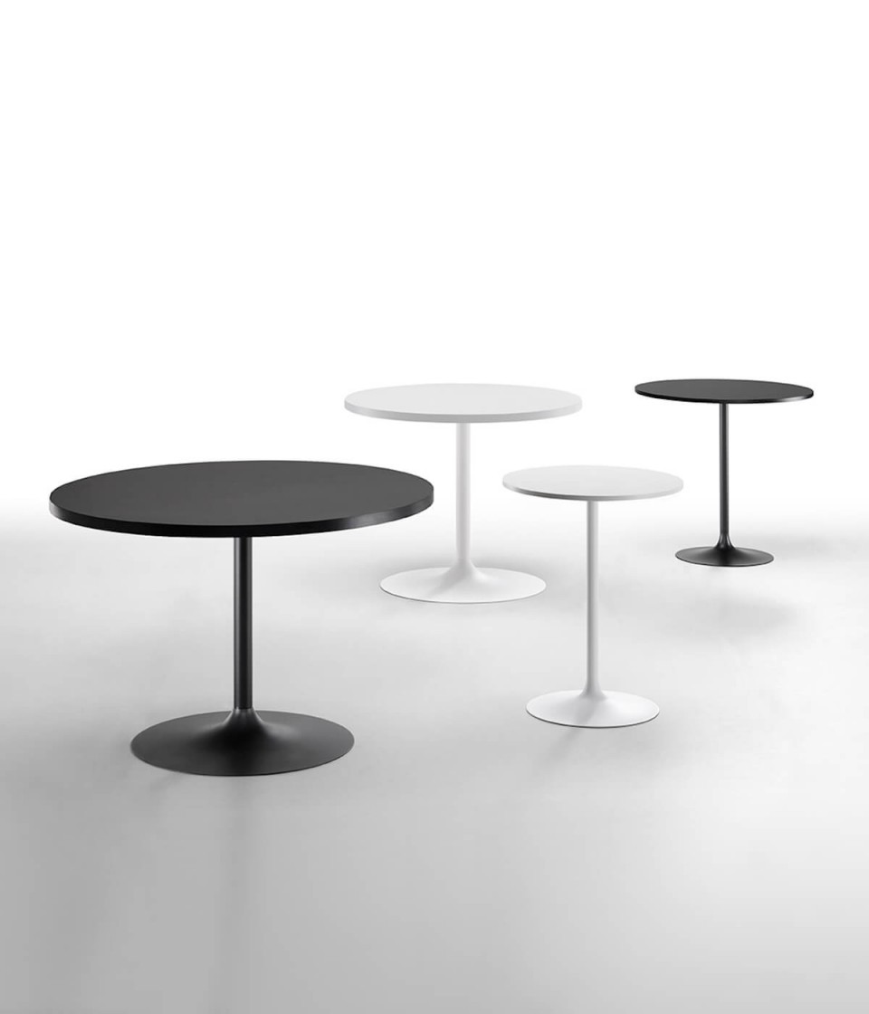 Table Infinity blanche et noire de différentes tailles avec plateau en bois