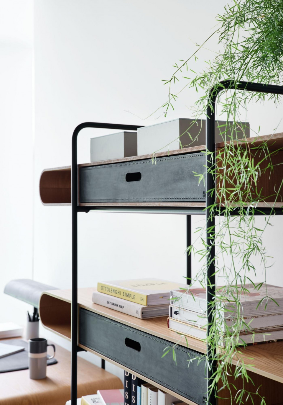 Apelle bookcase by MIDJ in wood and hide