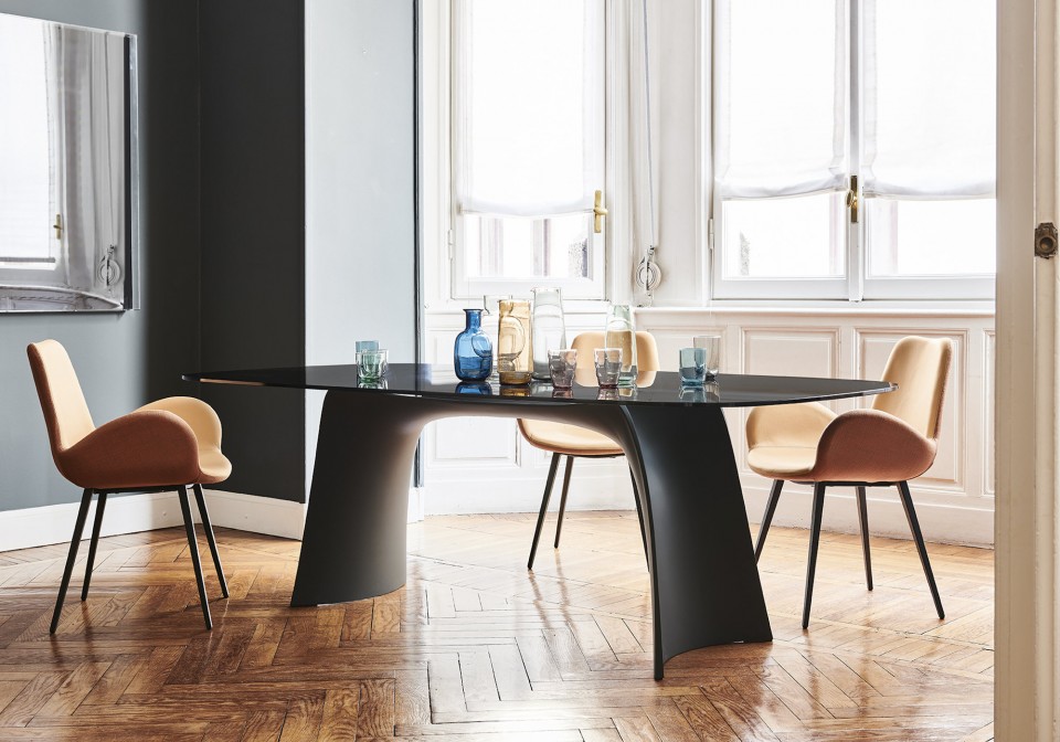 Moonlight dining table with graphite baydur base and smoked transparent glass top