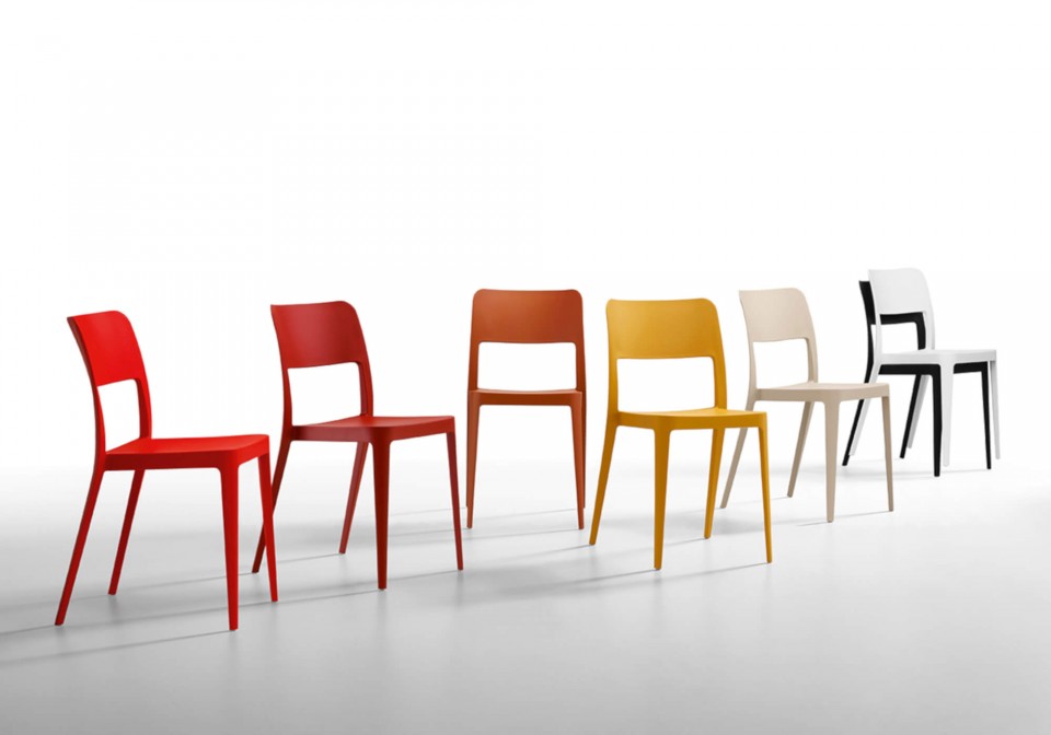 Nene chair with structure and seat in polypropylene