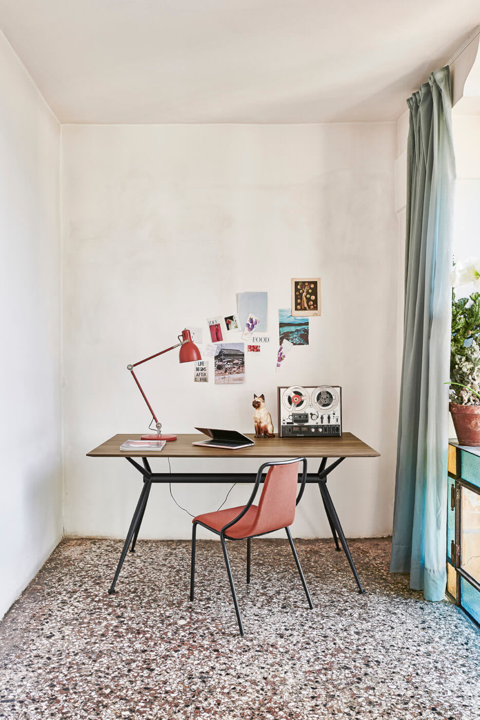 Ola office chair with red fabric seat and black metal base
