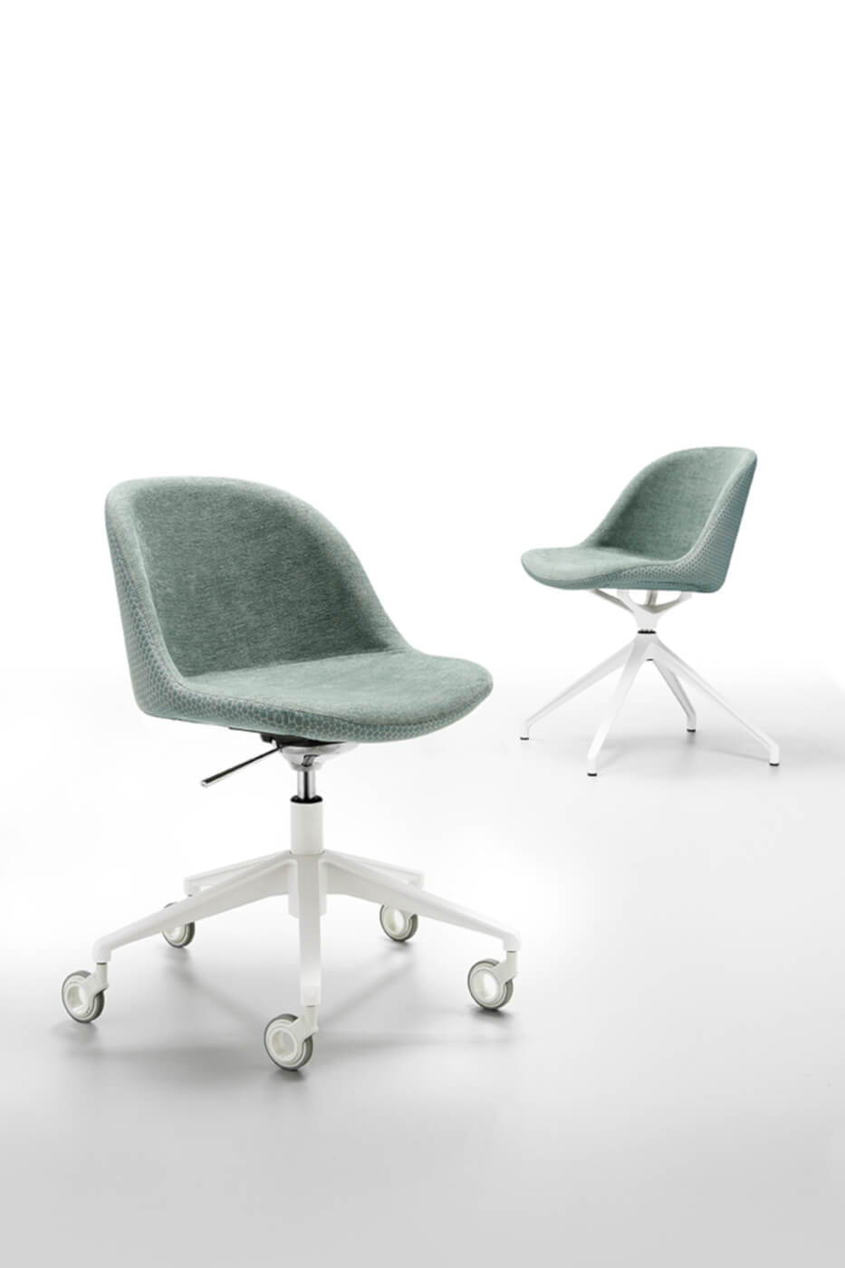 Sonny chair with wheels with green fabric seat and white metal base