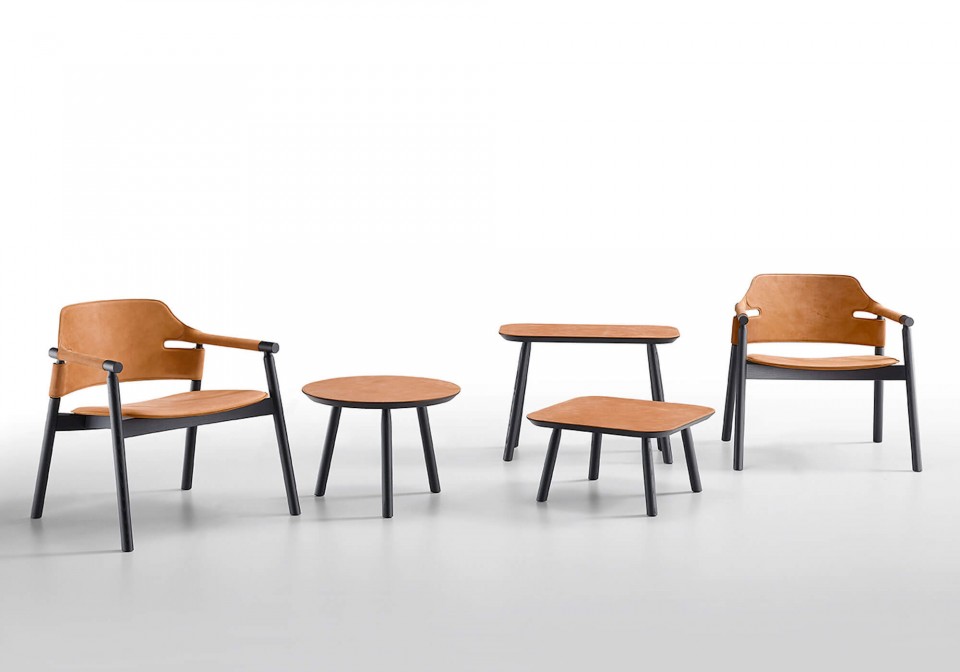 Collection complète de tables basses Suites carrées, rondes et rectangulaires avec pieds en bois noir et plateau en cuir toscan