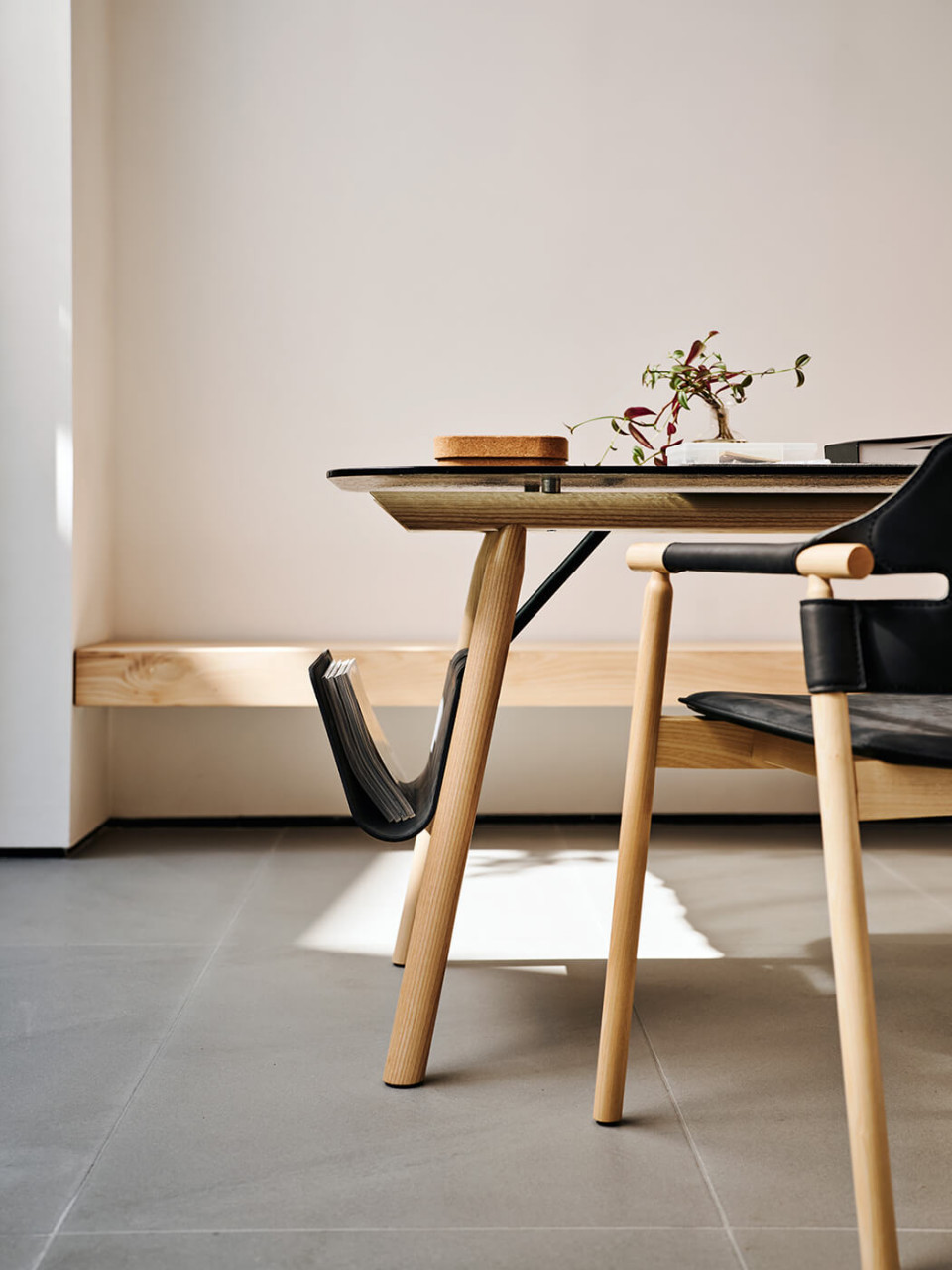 Desk from Suite collection by MIDJ