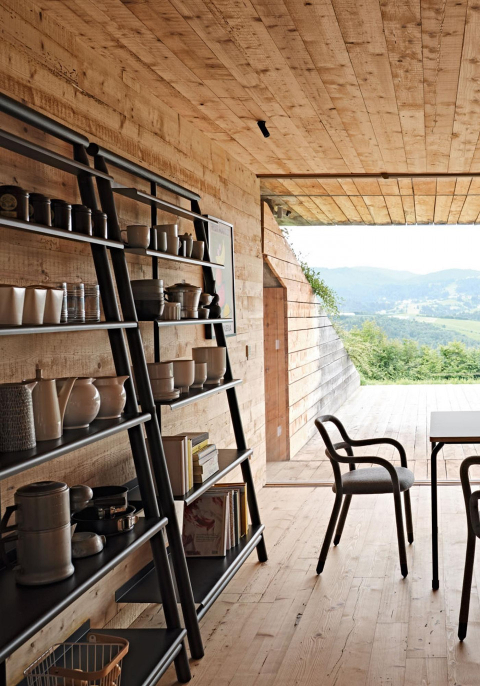 Suite bookcase by MIDJ in wood and metal