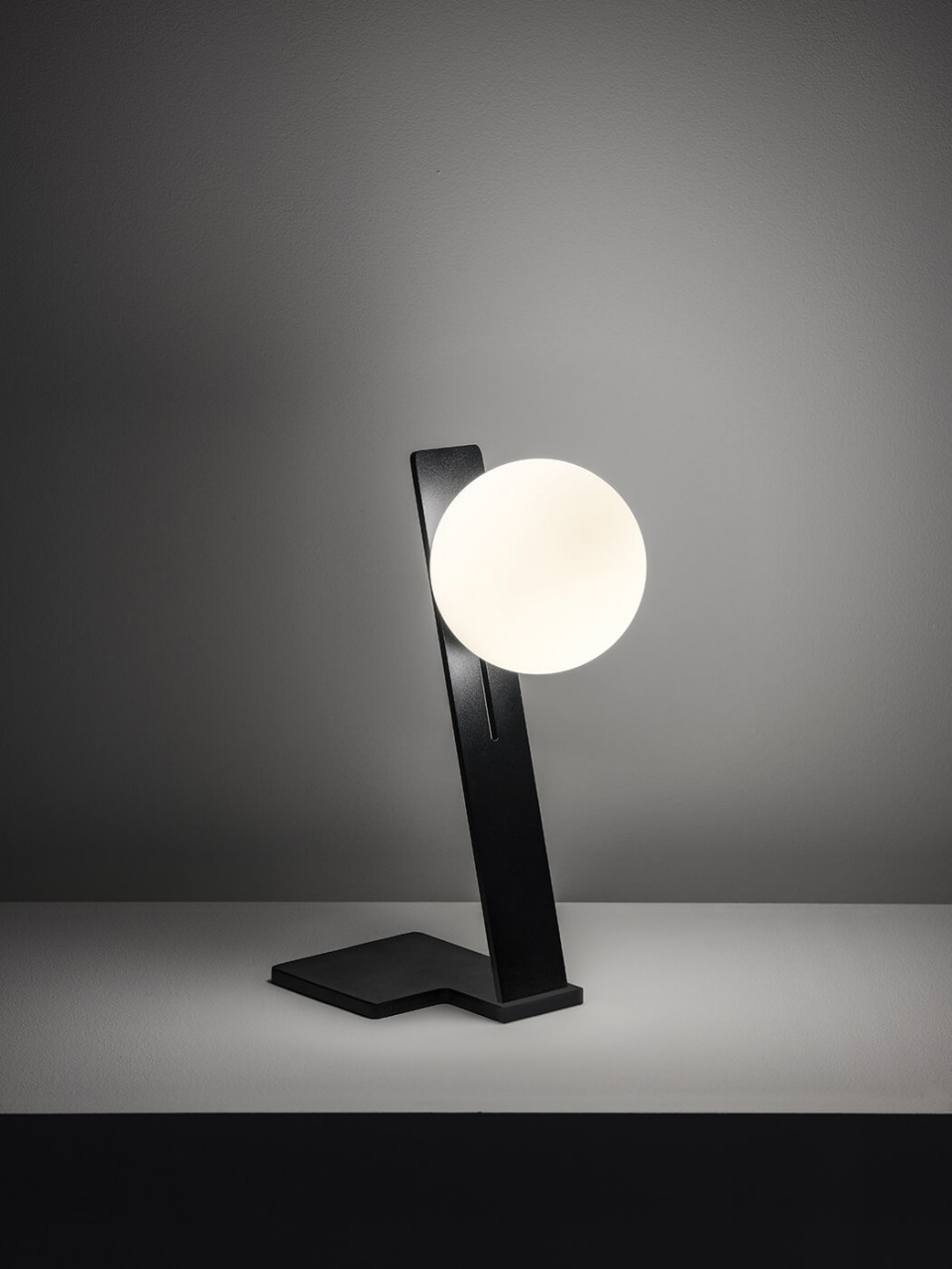 Table lamp Suspense by MIDJ in satin glass and black metal