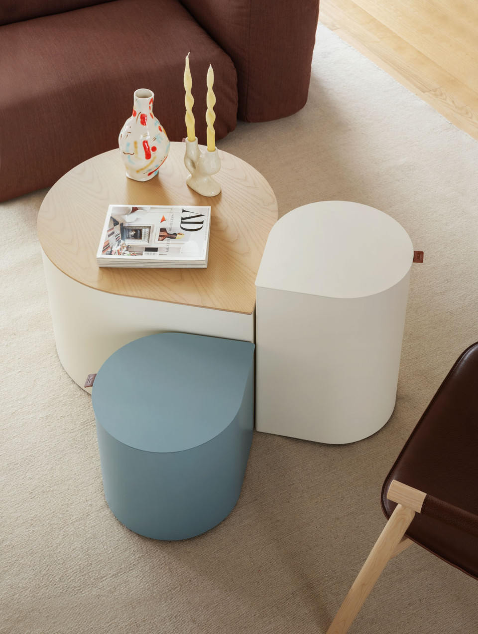 Drop coffee table collection