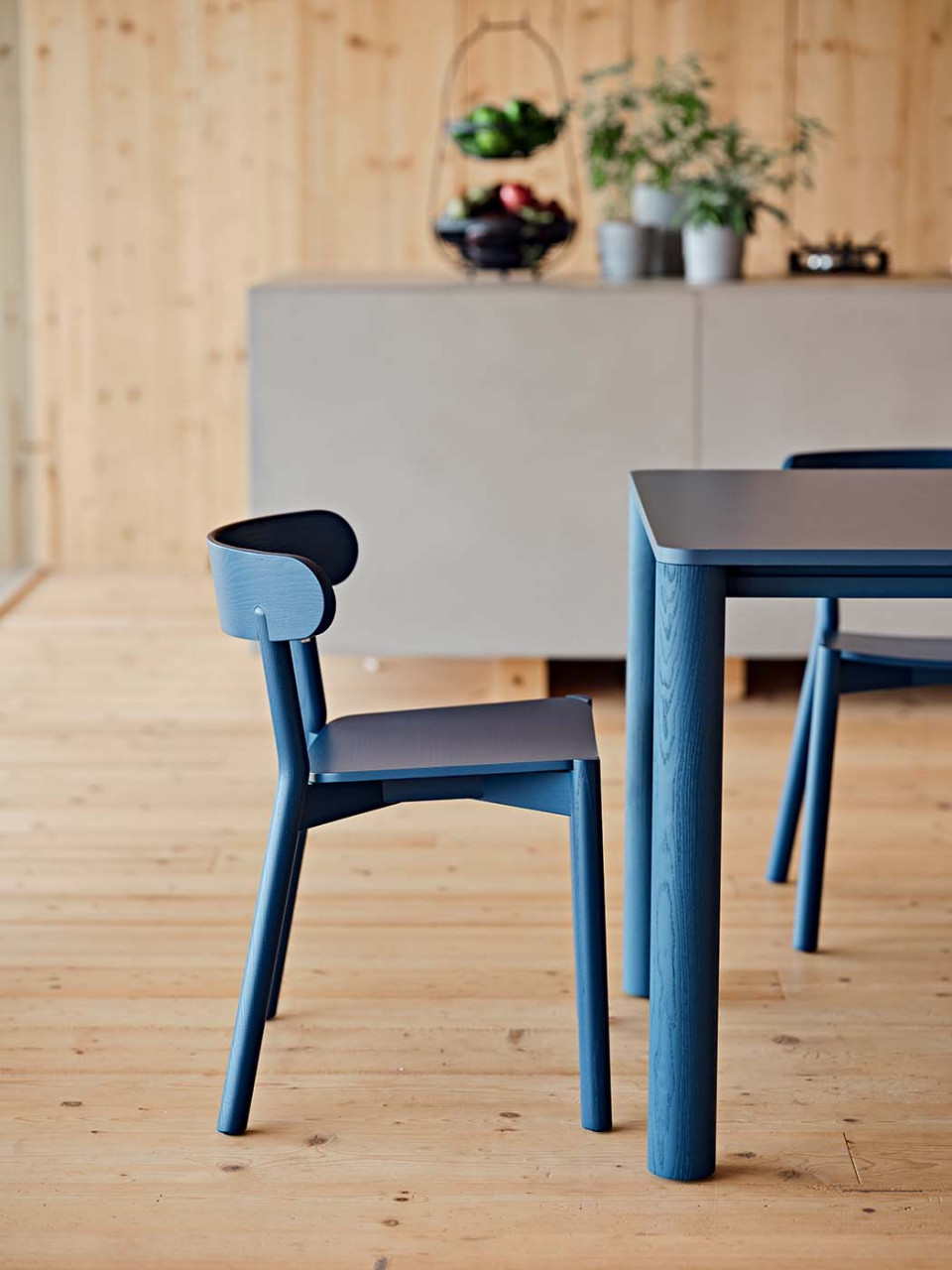 Montera chaise en bois bleu