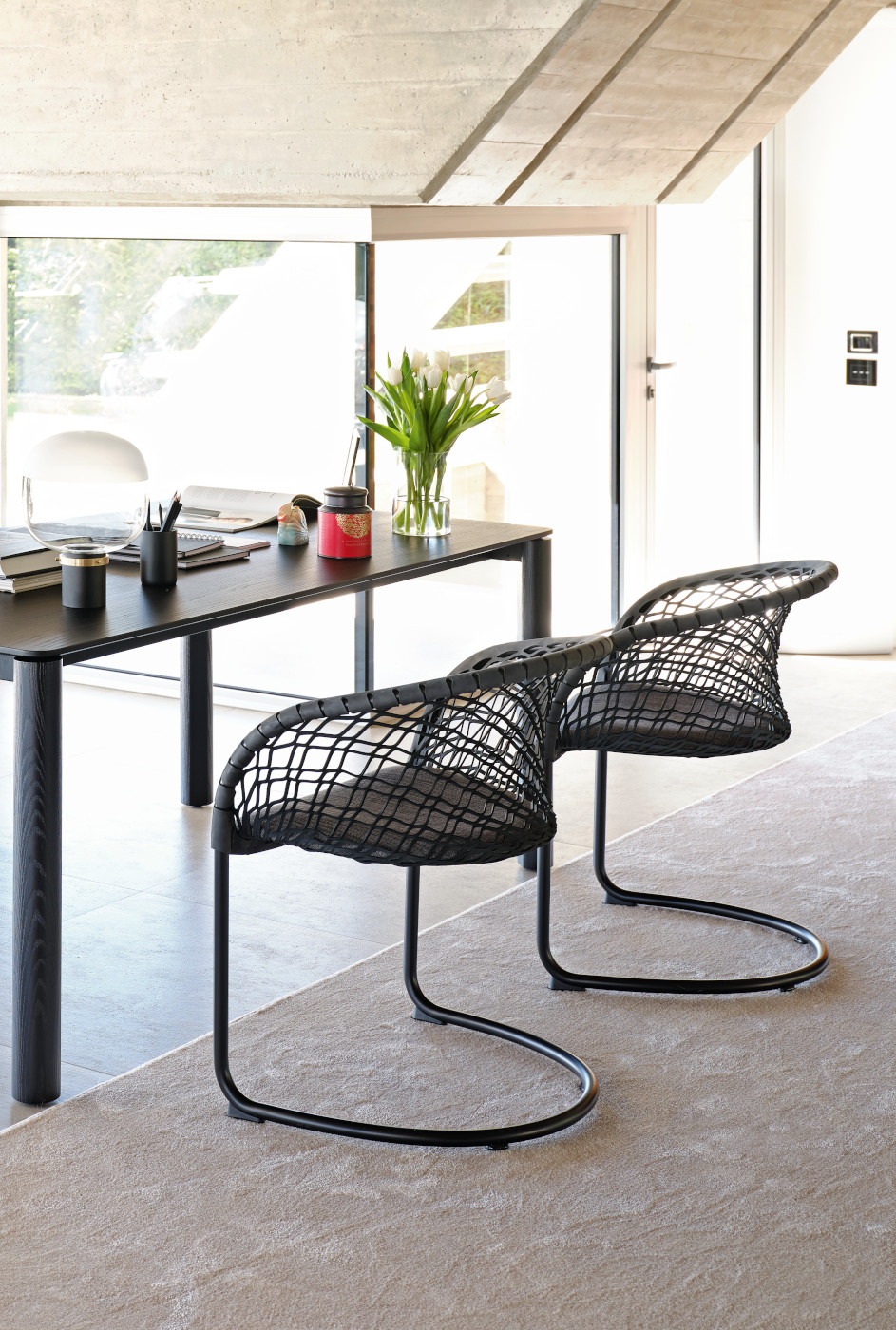 P47 armchair with tuscan hide