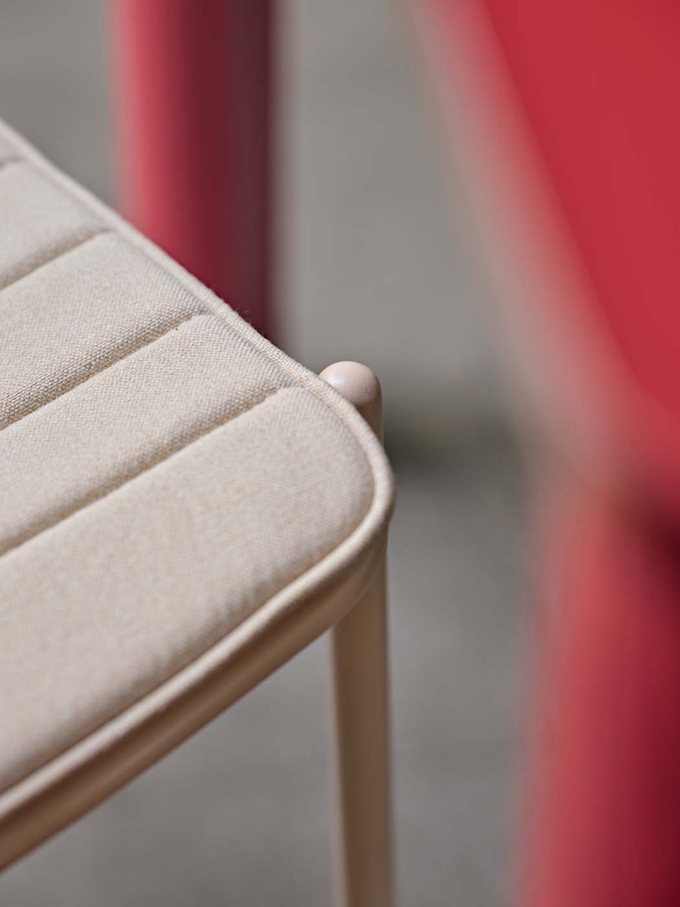 Outdoor chair Trampoliere in pink