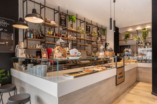 Caffetteria Vaniglia Bakery with MIDJ design furniture