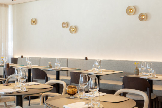 Brasserie Le Bassin with design products from the Pippi collection MIDJ
