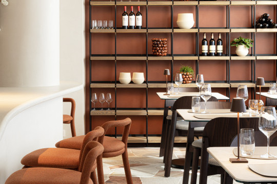 Brasserie Le Bassin with design products from the Pippi collection MIDJ