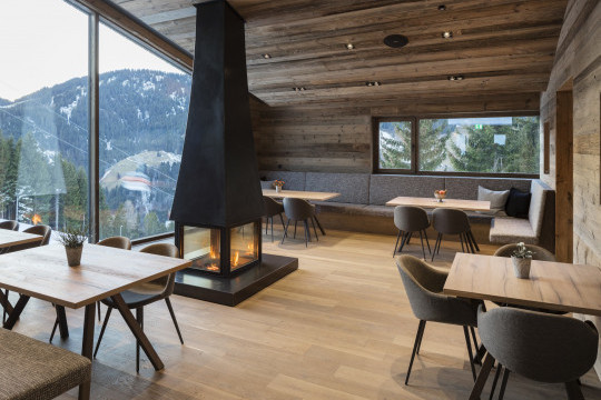 restaurant die deantnerin in austria with sonny chairs and armchairs by midj