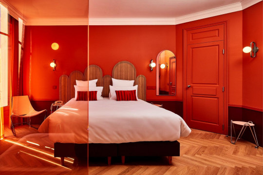 Apelle collection by Midj in Italy furnishes the Hotel De Cambis rooms in Avignon, France