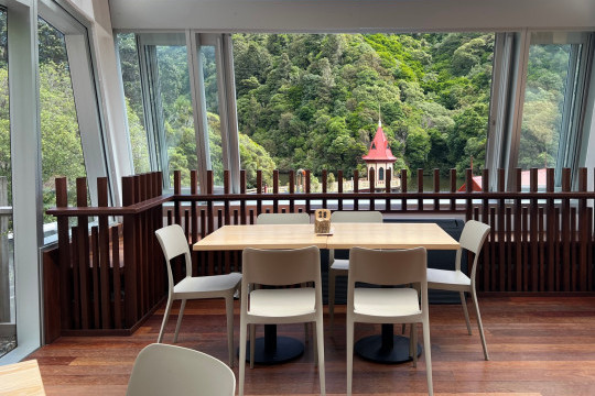 Chairs from the Nenè collection furnish the Rātā Cafe in Wellington, New Zealand