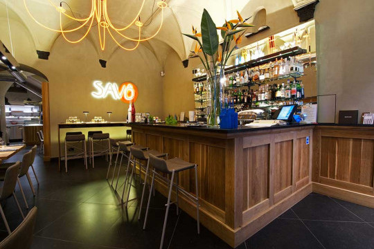 Gli sgabelli da bar Trampoliere nella pizzeria Savô Pizza Gourmet di Genova.