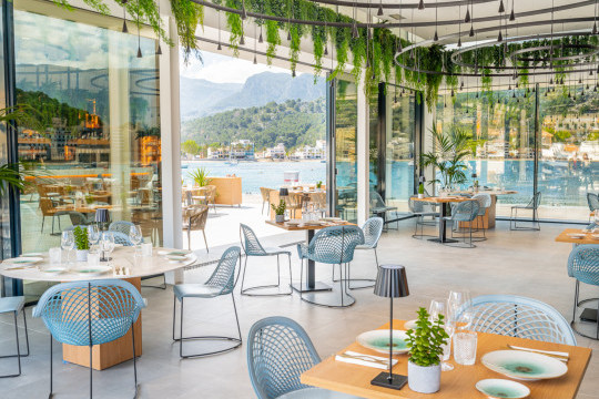 restaurant Suculenta Port de Sóller with guapa collection chairs and armchairs by midj