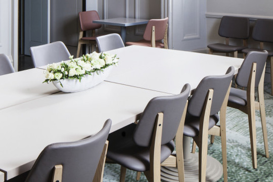 Chairs from the Joe collection by Midj furnish the National Cafe in London