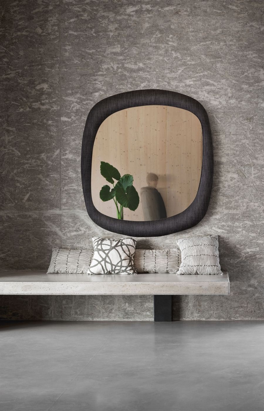Bold mirror collection design Andrea Lucatello for Midj